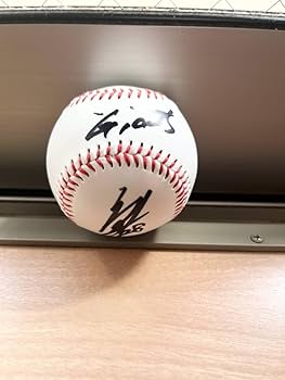 プロ野球　直筆サインボール　京本選手　読売巨人軍 Amazon | 読売ジャイアンツ 巨人軍 坂本勇人 直筆サインボール ◇本革