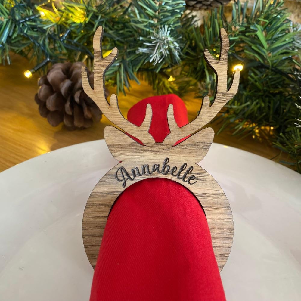 Personalised Reindeer Christmas Napkin Rings – Wooden Holiday Table Decor – Custom Festive Place Setting for Xmas Dinner or Party (Set of 4)