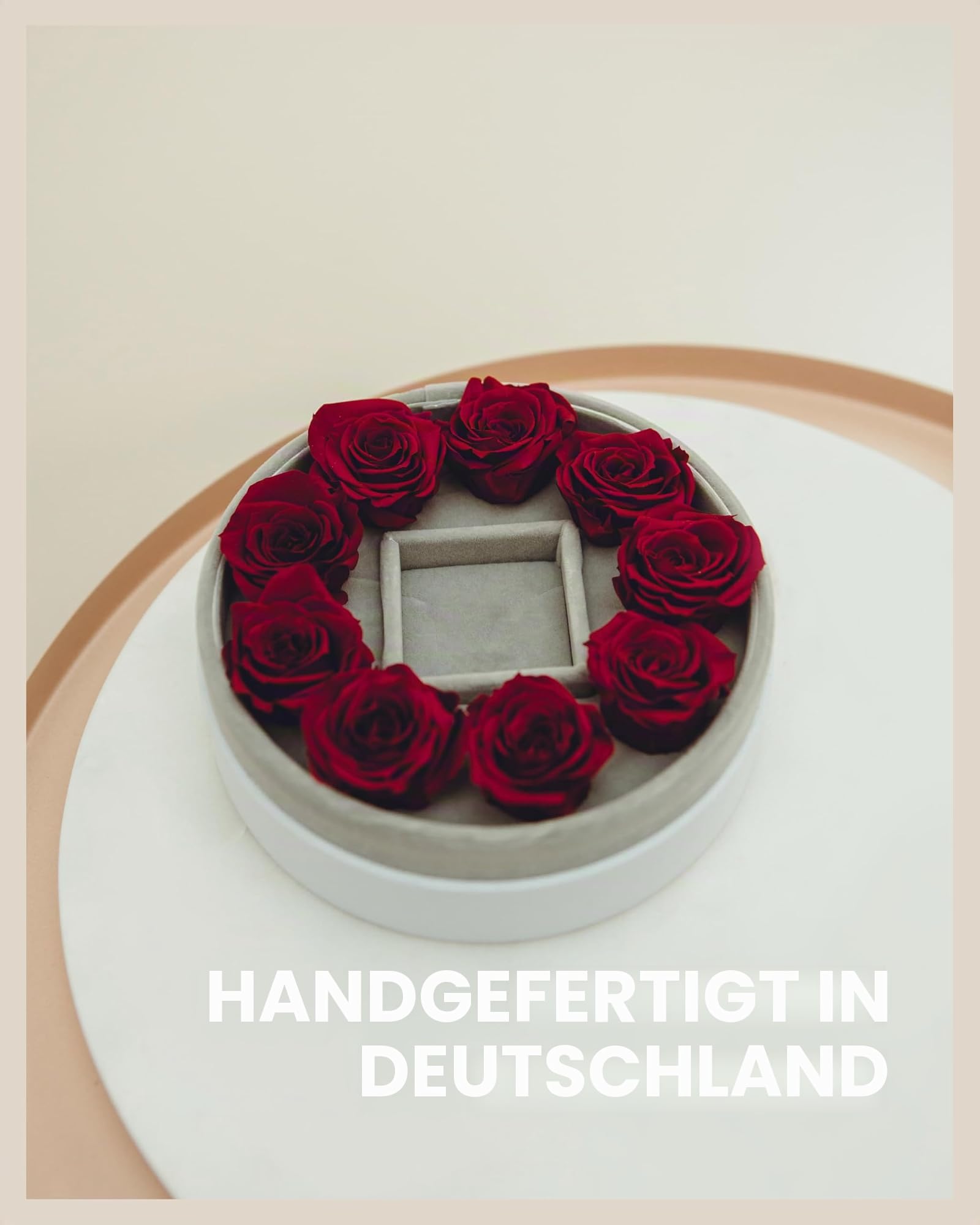 Rosen mit Schmuck I Geschenkbox für Damen mit konservierten Rosen und 925 Echtsilber Ohrstecker I Rosenbox mit roten Rosen I Konservierte Flowerbox 3 Jahre haltbar - Valentinstag-Geschenk für Sie