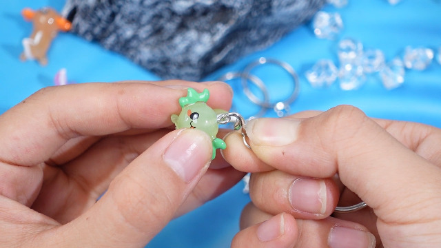 Amazon.com: Liliful 36 Pcs Axolotl Keychains Resin Axolotl Party