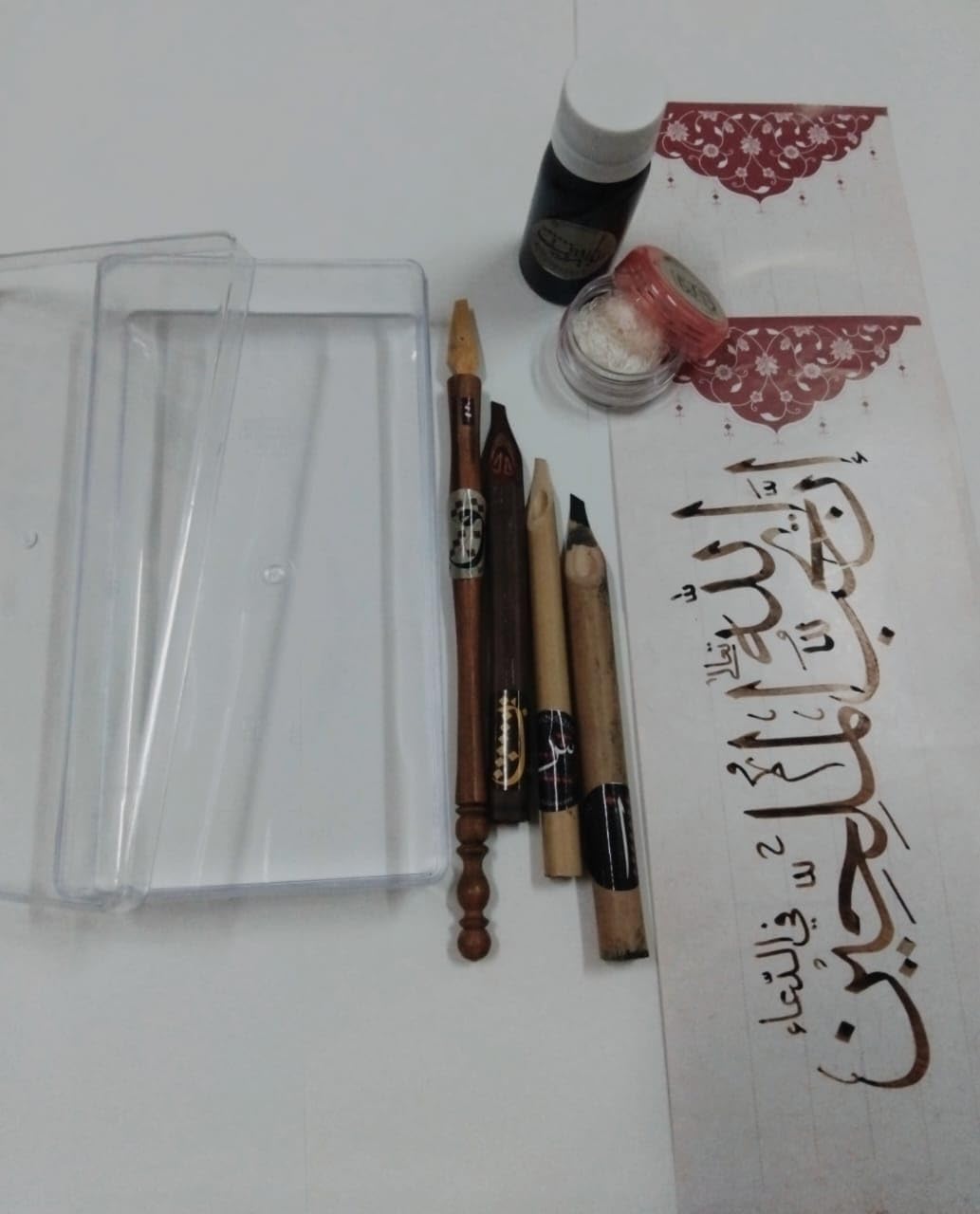 Arabic Calligraphy tool Kit Box صندوق ادوات الخط العربي Bambo Qalams,javi qalam قلم جاوي Khattat Marker, Glossy Practice Sheets, اوراق كوشي ملمس Black Ink حبر مع محبرة