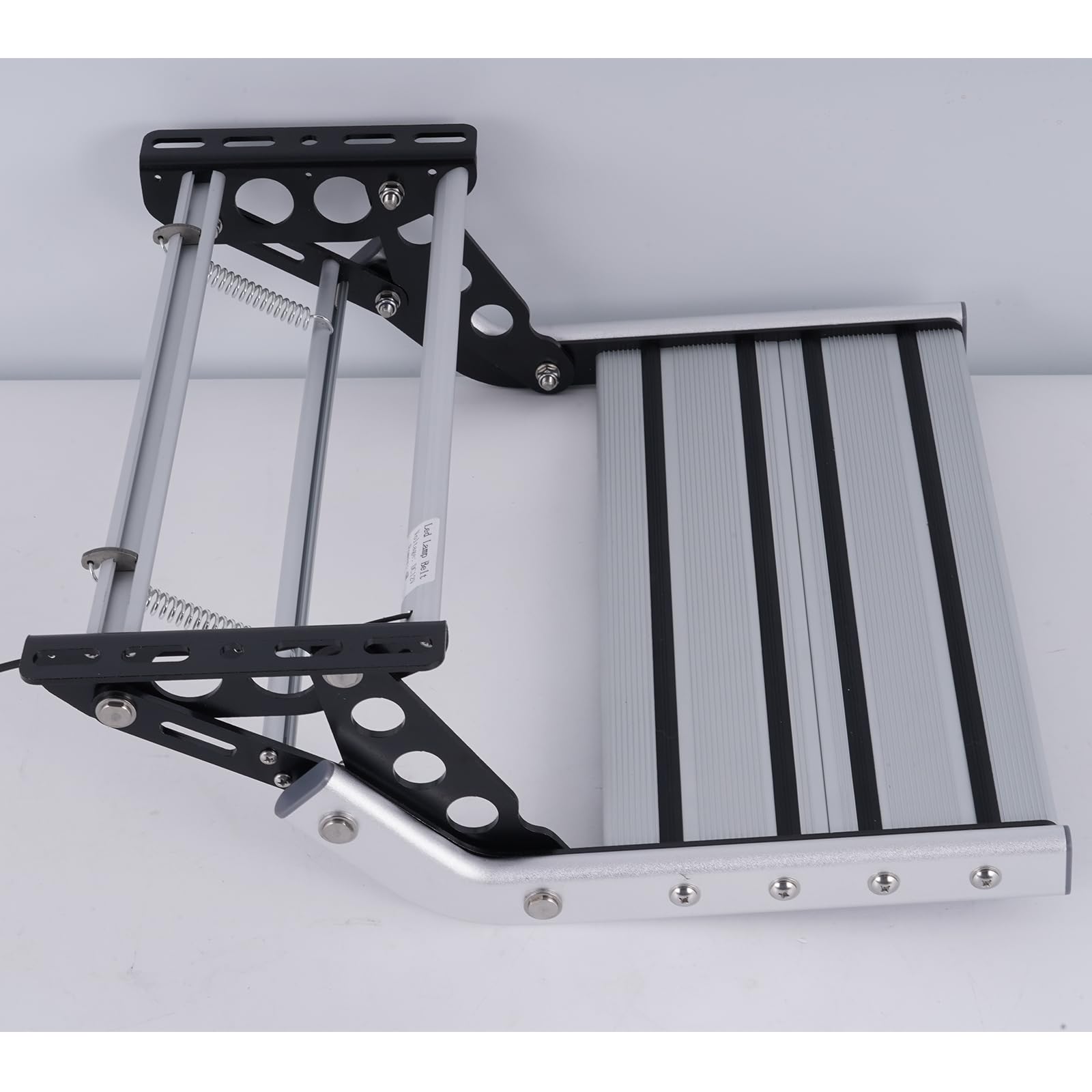 YUCHENGTECH Escalón Plegable para Autocaravana Aluminio Retráctil Antideslizante Soporta 150 kg para Caravanas, Furgonetas Camper y Remolques