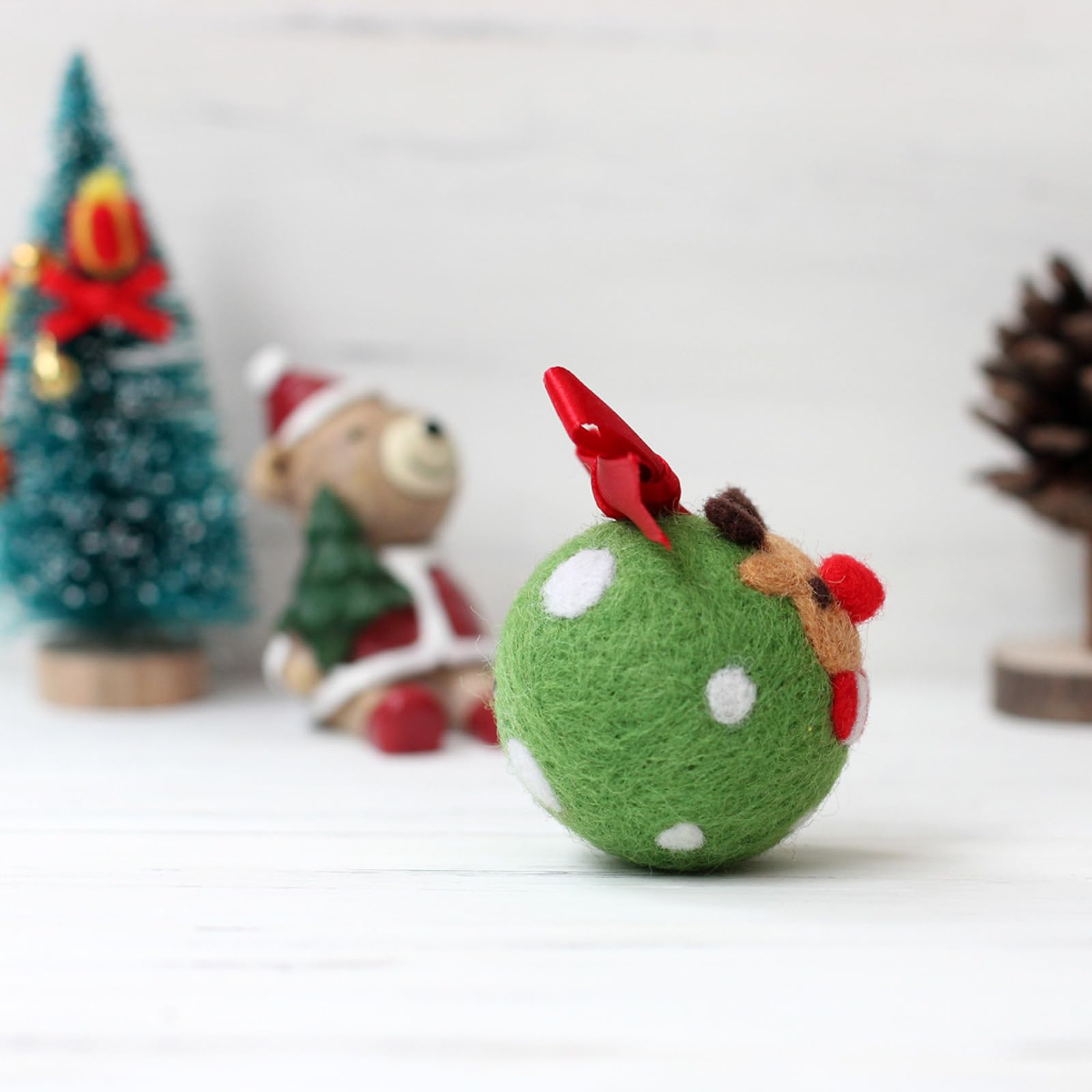 Amazon.co.jp: 羊毛フェルトクラフトセット クリスマス用キーホルダー