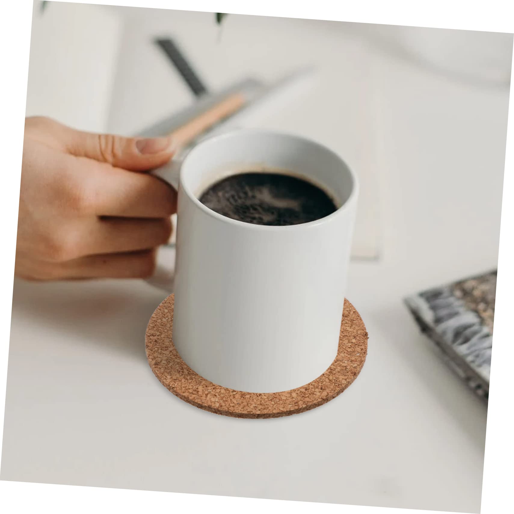 Posavasos Redondos de Corcho, 100 Piezas, para Café y Bar | Superficie Lisa, Antideslizantes y Resistentes al Calor, Fáciles de Limpiar, para Manualidades y Pintura Infantil
