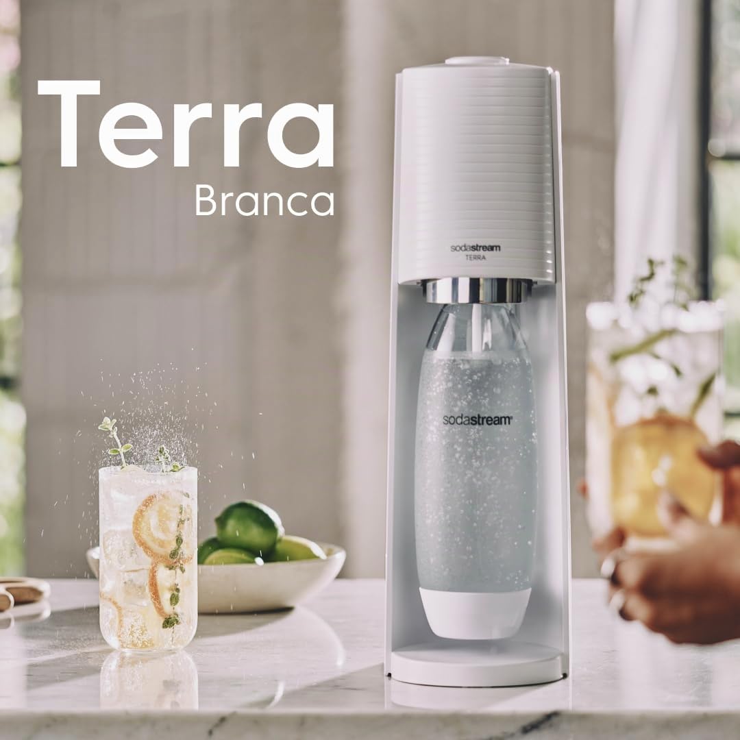 sodastream Gasatore Terra White con 1 bottiglia fuse lavabile in lavastoviglie da 1L e 1 cilindro di nuova generazione Quick Connect per gasare fino a 60L