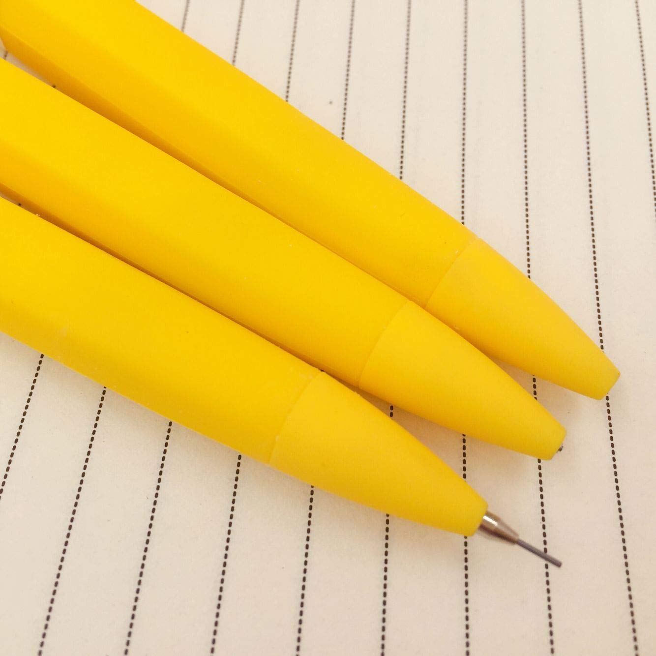 筆記具 banana Amazon | DCMA バナナ シャープ ペンシル フルーツ 文具 0.5 mm