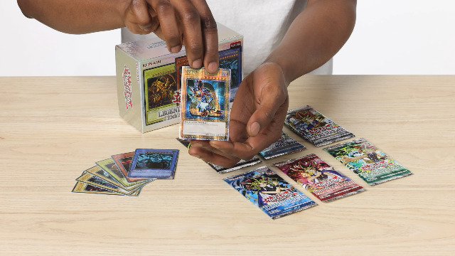 Yu-Gi-Oh Legendary Collection -25th Anniversary Edition, Engelse