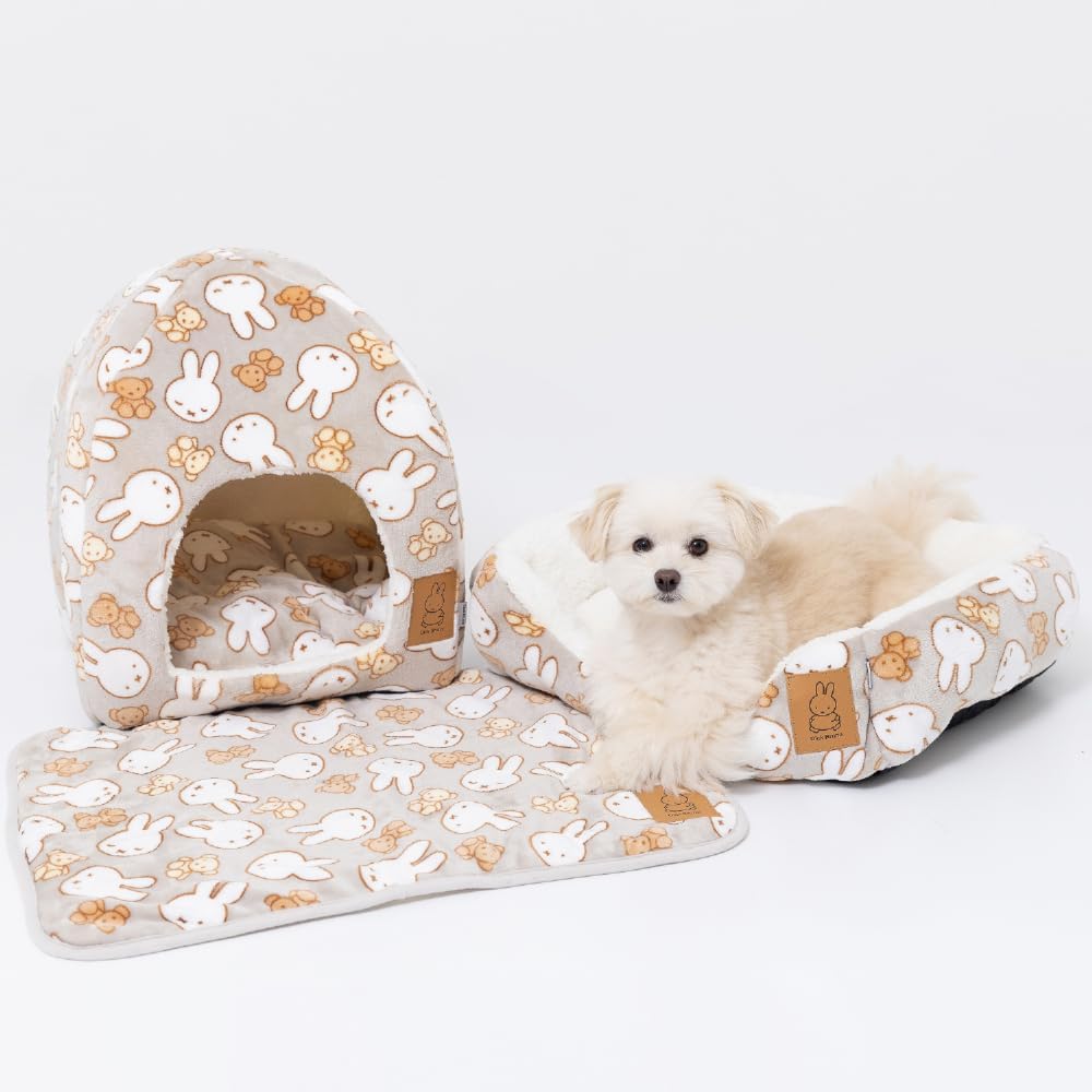 スリーアローズ Miffyくま柄 ボアドームベッド 犬用 猫用 グレー 今だけ20%OFF】スヌーピー総柄ボアドームベッド | 株式会社スリーアローズ  BtoBサイト ペット用品 ウェア 犬 猫 服などの卸売りサイト 公式ライセンス：Disney PEANUTS OUTDOOR PRODUCTS  miffy
