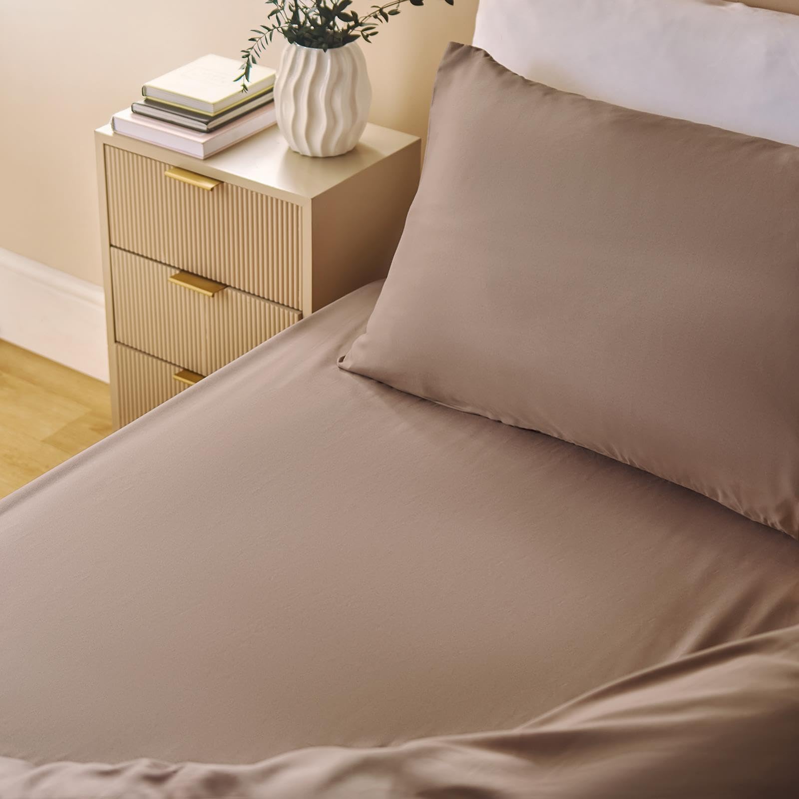 OHS - Fitted Sheet - Polyester Microfiber - Natural - Single