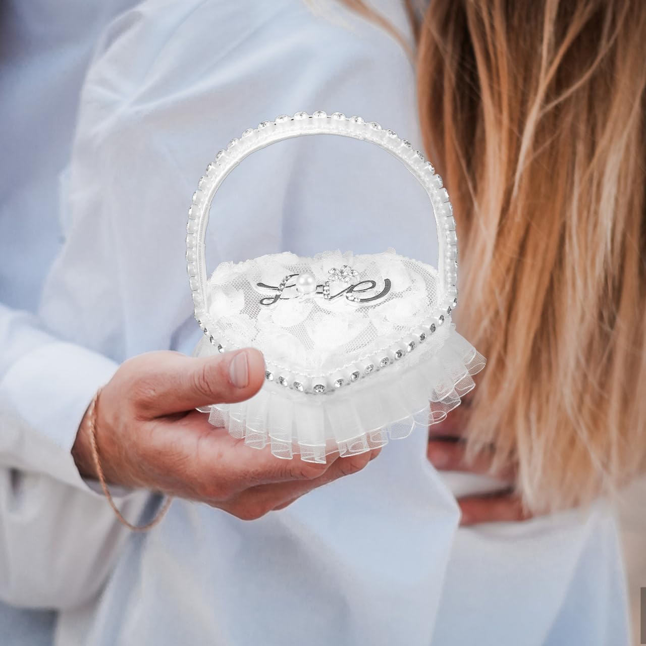 Amosfun Heart Shape Lace Ring Pillow with Handle - Engagement Ring Pillow for Wedding Ceremony - Earrings and Necklaces Small Portable Display Box
