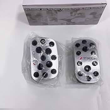TRD トヨタ車 高品質 アルミペダル＆ヒールプレート４点セット【一点物】 Amazon | ブレーキペダル 汎用トヨタ TRDアルミペダル AT用
