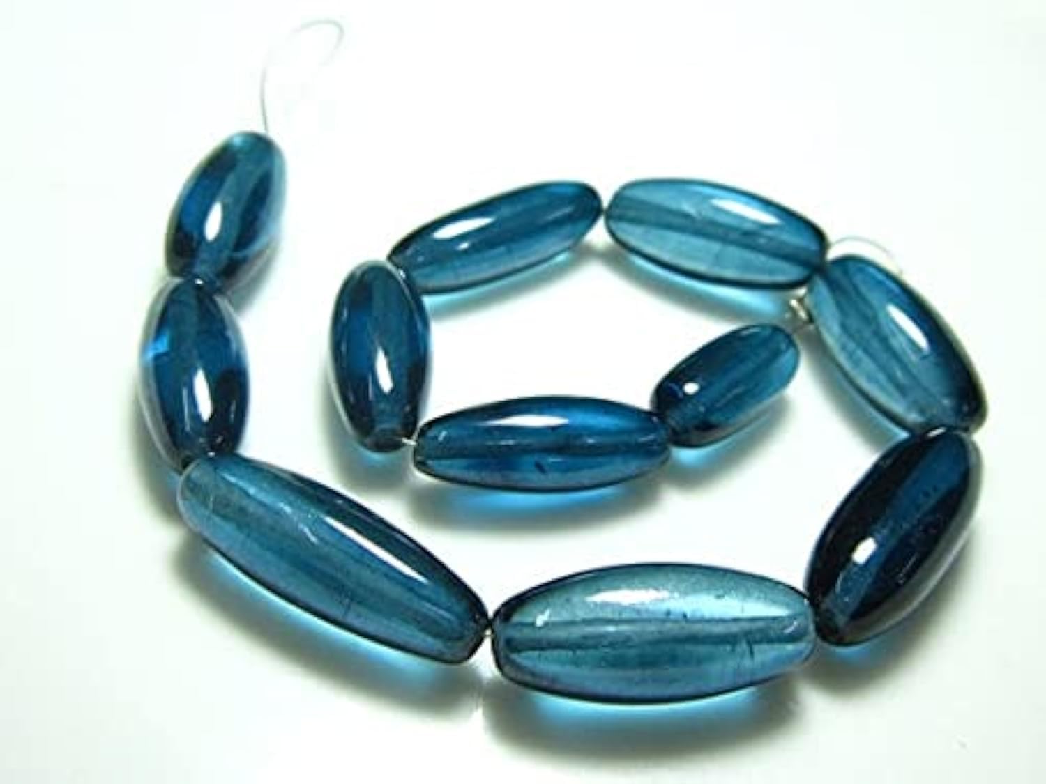 Quartz bleu mystique naturel en fil de 8 pouces pour customiser vos tenues d'été