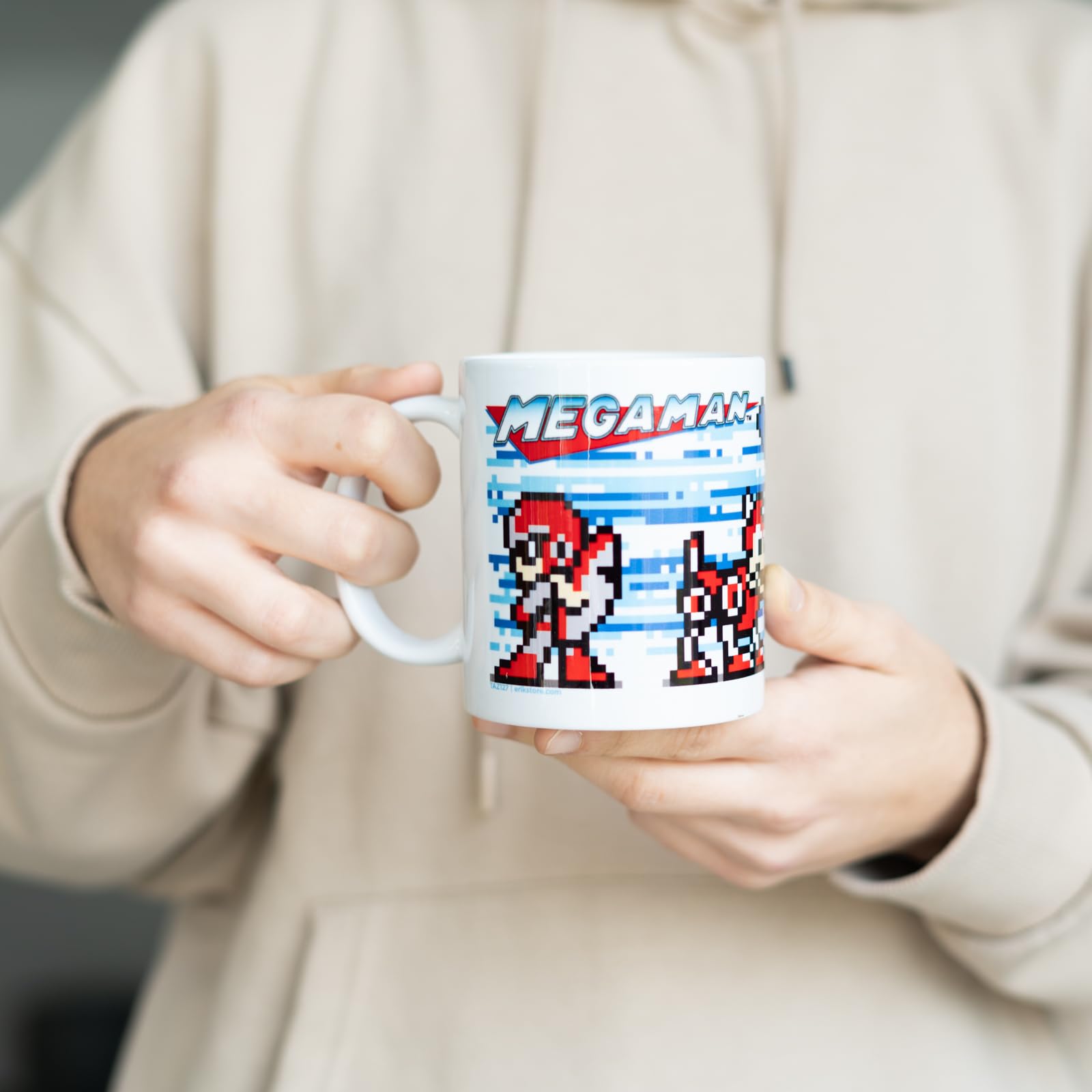 Grupo Erik Mega Man Ceramic Mug | 35 cl / 350 ml / 11.8 oz - 3.74 x 3.15  inches / 9.5 x 8 cm | Coffee Mug | Tea Mug | Cool Gifts | Gamer Gifts | ...