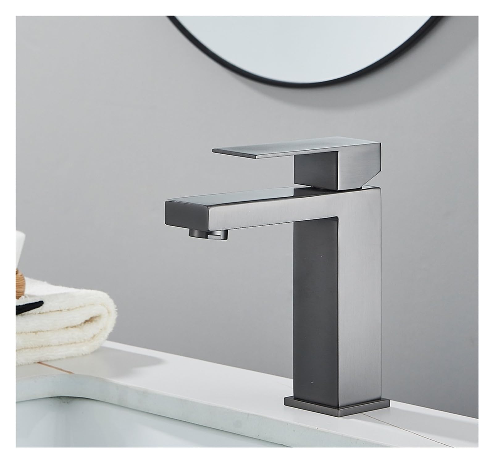 Robinet de lavabo carré noir en acier inoxydable mitigeur design contemporain de salle de bain