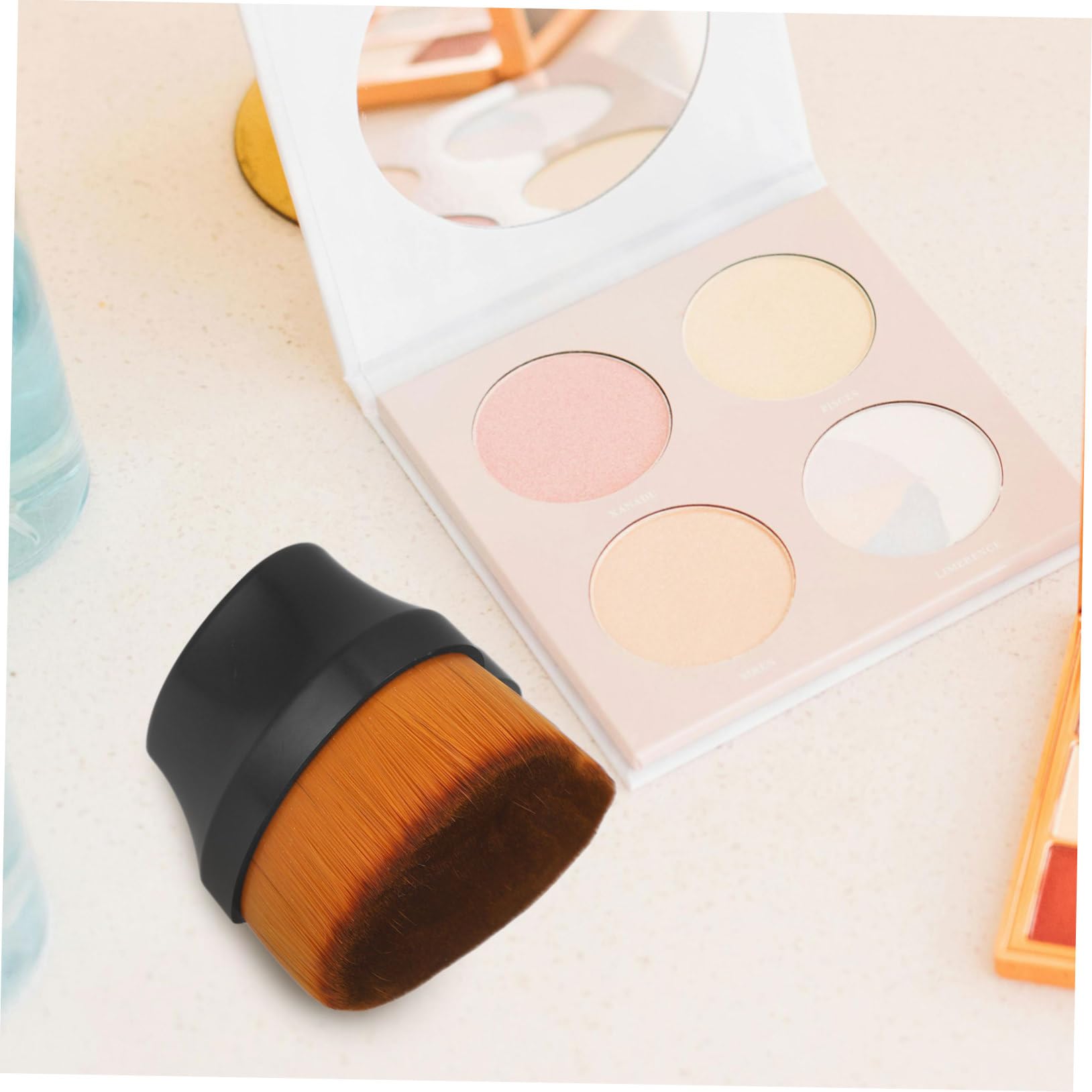 HAPINARY Foundation Brush Short Heart Shaped Makeup Brush Women's Foundation Portable