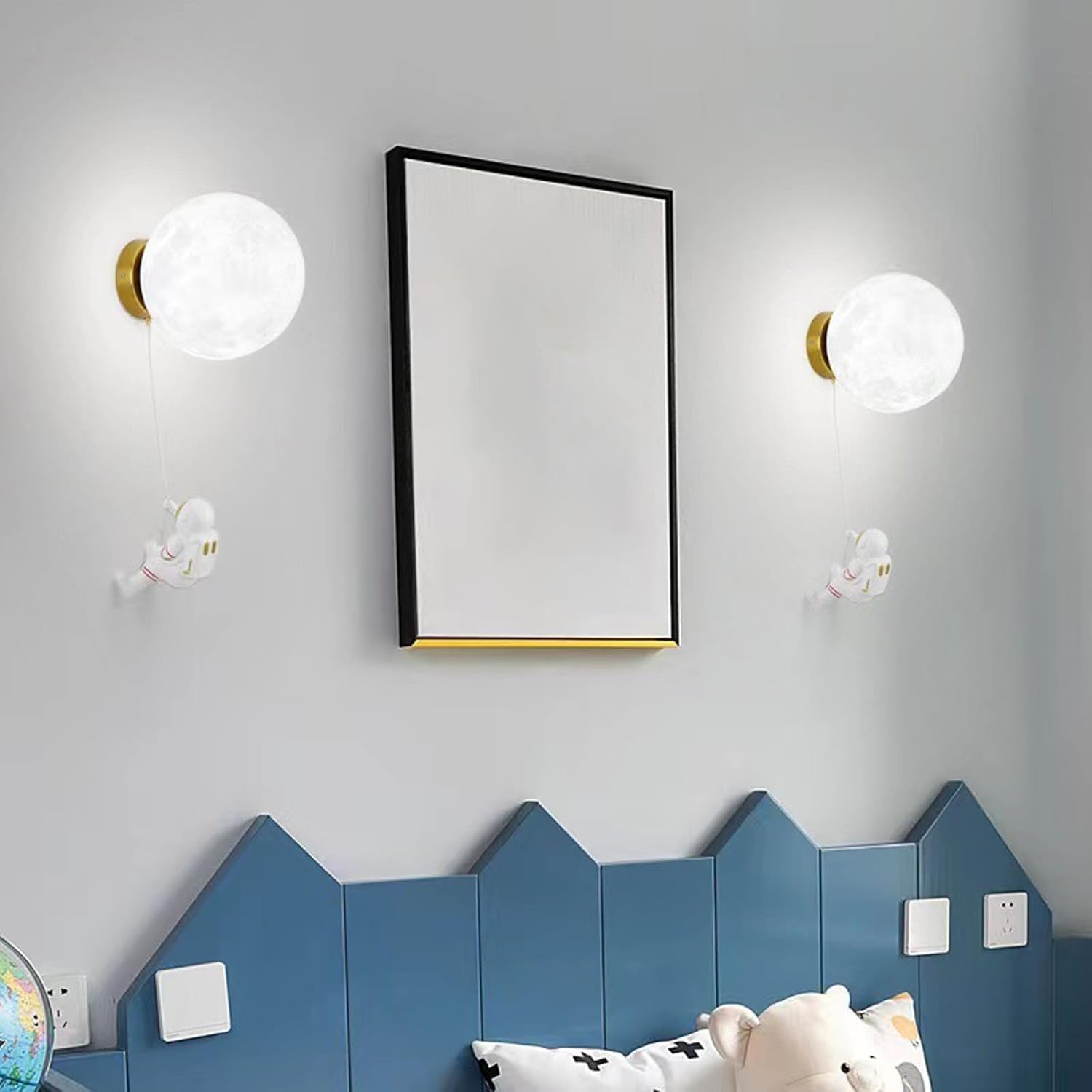 Nowoczesna i kreatywna lampa ścienna LED z motywem astronauty, lampka nocna do pokoju dziecięcego, prezent z okazji narodzin, sypialni, salonu, przedpokoju (25 cm)