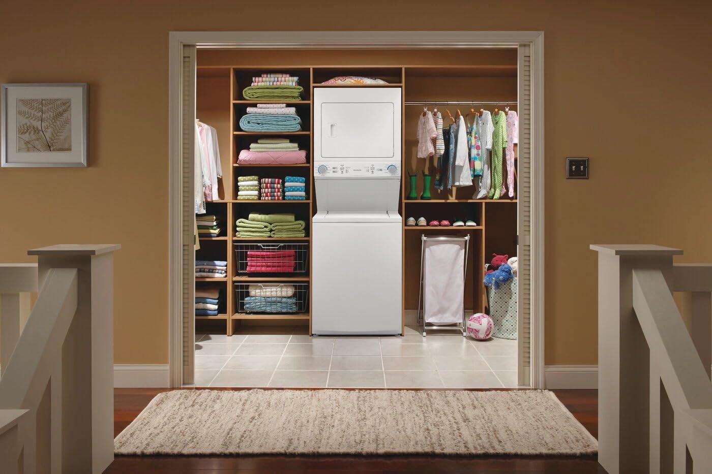 Frigidaire FLCE7522AW 27 Electric Laundry Center with 3.9 cu. ft. Washer Capacity 5.6 cu. ft. Dry Capacity 10 Wash Cycles 10 Dry Cycles in White