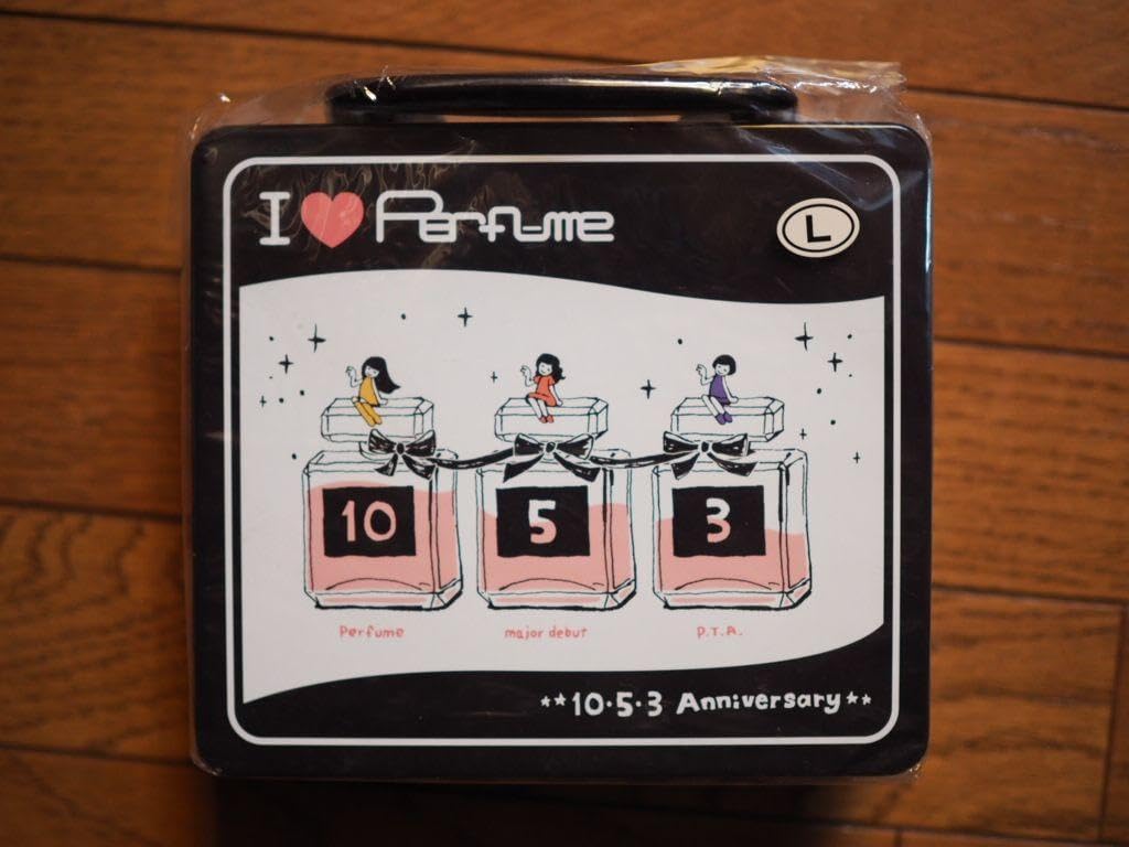 【希少】I love Perfume Tシャツ 缶ケース + 缶バッジ2個付 I love Perfume Tシャツ Lサイズ 缶ケース、缶バッジ2個 perfume tシャツ