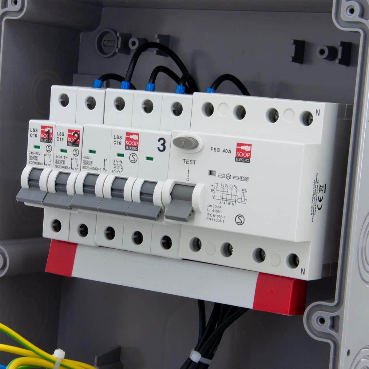 ELS Elektrotechnika Distribuidor de corriente con interruptor de protección FI + 2x Schuko de 230V, 2 interruptores de protección LS + 1x CEE 16A + 1 enchufe CEE de 32A, cableado, listo para conectar.