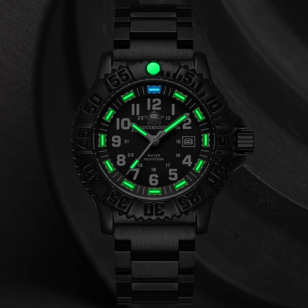 ADDIESDIVE Montre de Sport Homme Militaire Quartz Cadran 24 Heures Lumineux Étanche 50M Lunette Pivotante Acier Inoxydable
