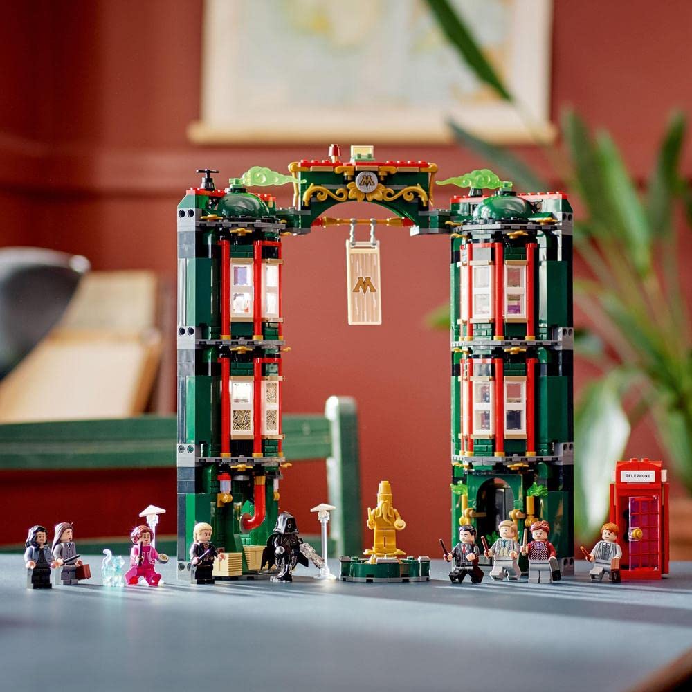 Amazon.com: Lego Harry Potter The Ministry of Magic 76403 Modular