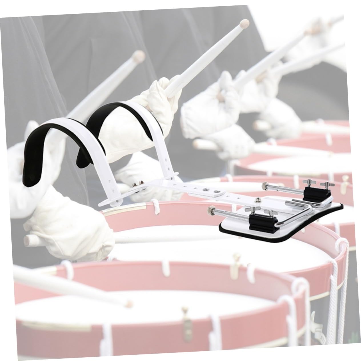 TOYANDONA Verstellbarer Weiß aus Aluminiumlegierung Marschtrommelträger mit Schulterpolster Leicht zu Tragen und Einfach zu Montieren für Snare Drum Trommel Groß