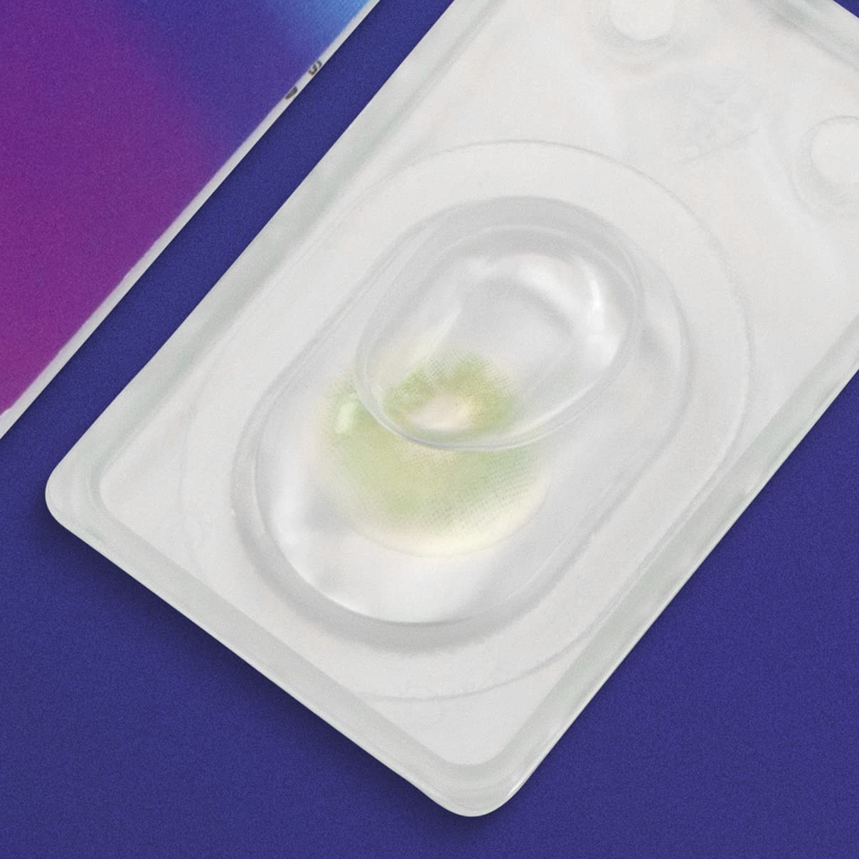 GLAMLENS lentillas de color verdes Bozen Green + contenedor. 1 par (2 piezas) - 90 Días - Sin Graduación - 0.00 dioptrías - blandos - Lentes de contacto verde de hidrogel de silicona