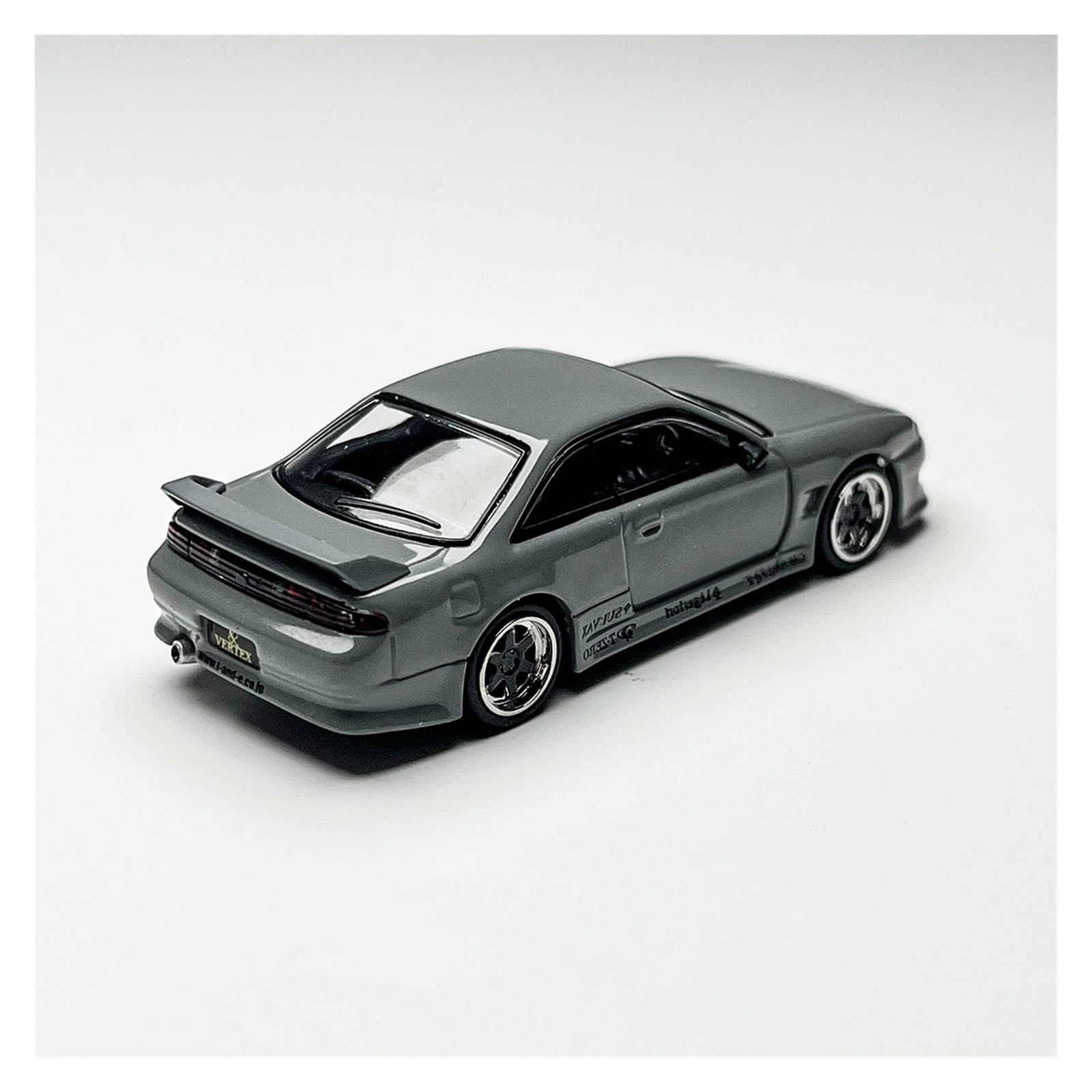 Metallo Scala Replica 1 64 Per Nissan VERTEX Silvia S14 Modello Di Auto In Lega Tarmac Miniatura Hobby Collection Ornamento Hobby Veicoli Giochi Set