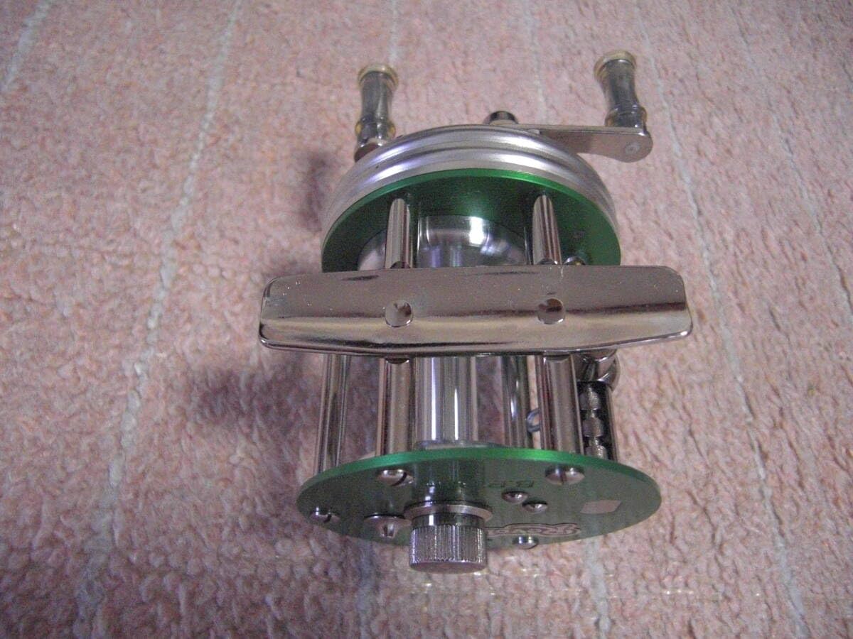 Amazon.co.jp: り B.P.Bait Revolver リボルバー 411 シルバー Direct