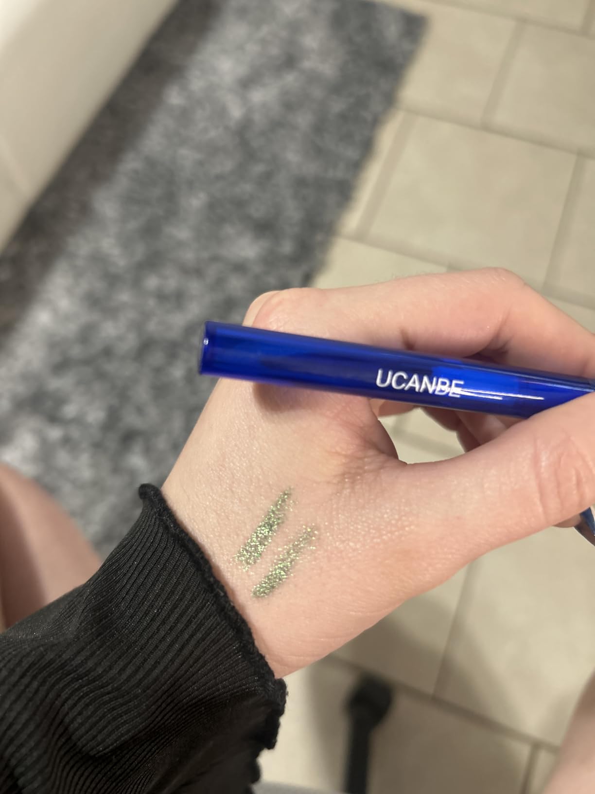 UCANBE Chameleon Eyeshadow & Eyeliner Gel Pencil - Multichrome Shifting Colors Metallic Glitter Eye Makeup,Waterproof Long-Lasting Smudge-Proof Multi-Dimensional Color (Electric Blue to Royal Purple)