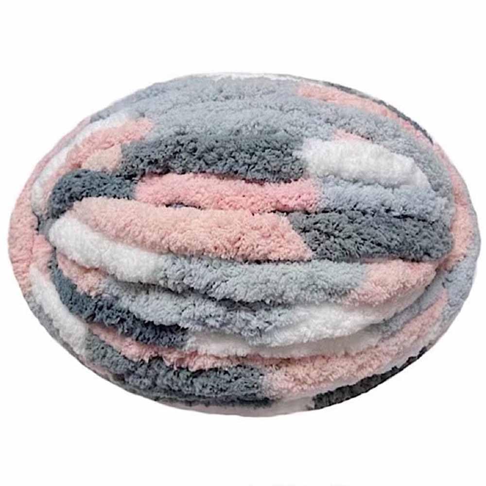 Soft Chunky Yarn, Hand Knitting Wool, Fluffy Chenille Yarn for Blankets Hats Scarfs or Pet Bed (Cat Color)