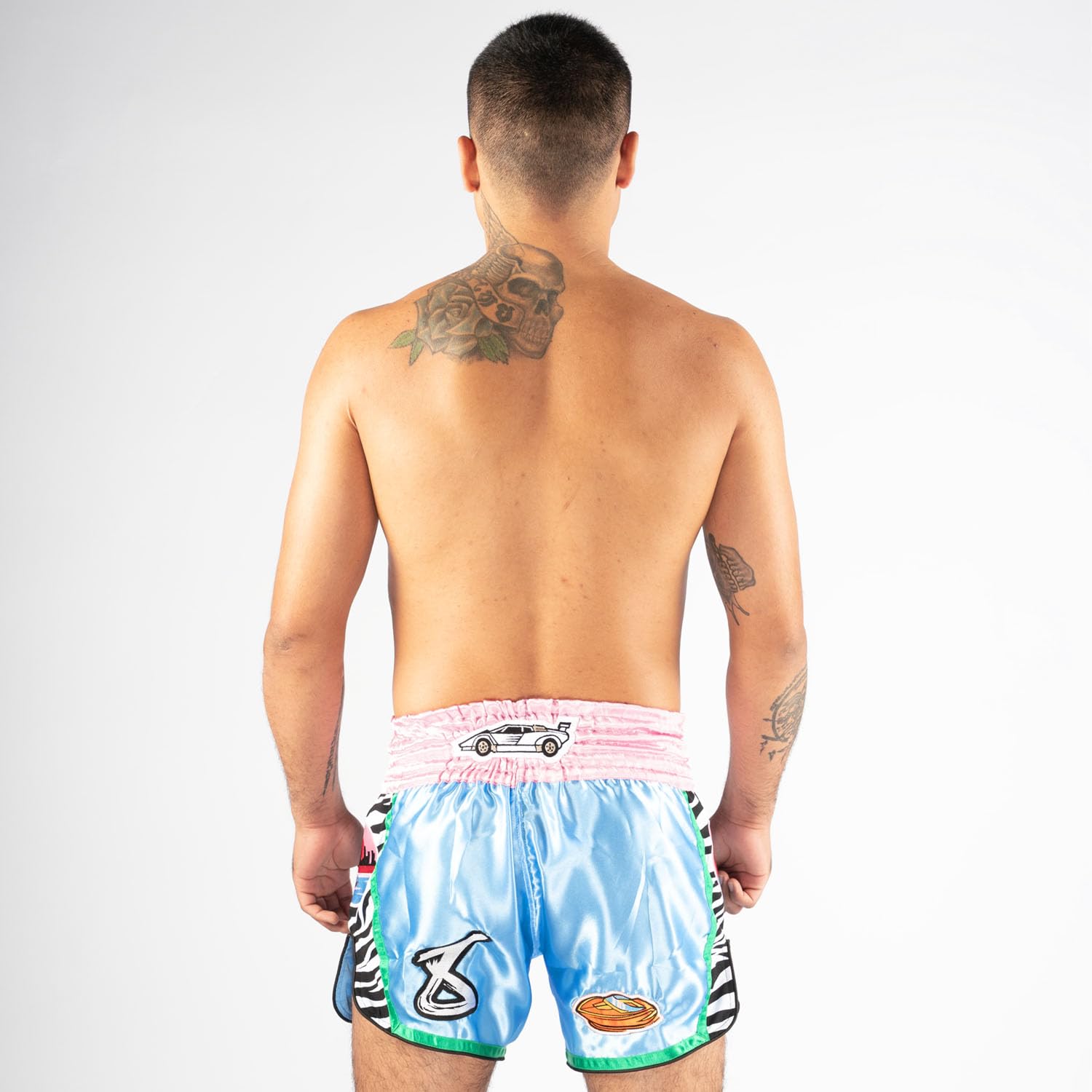 8 Weapons Pantalones cortos de Muay Thai de Miami