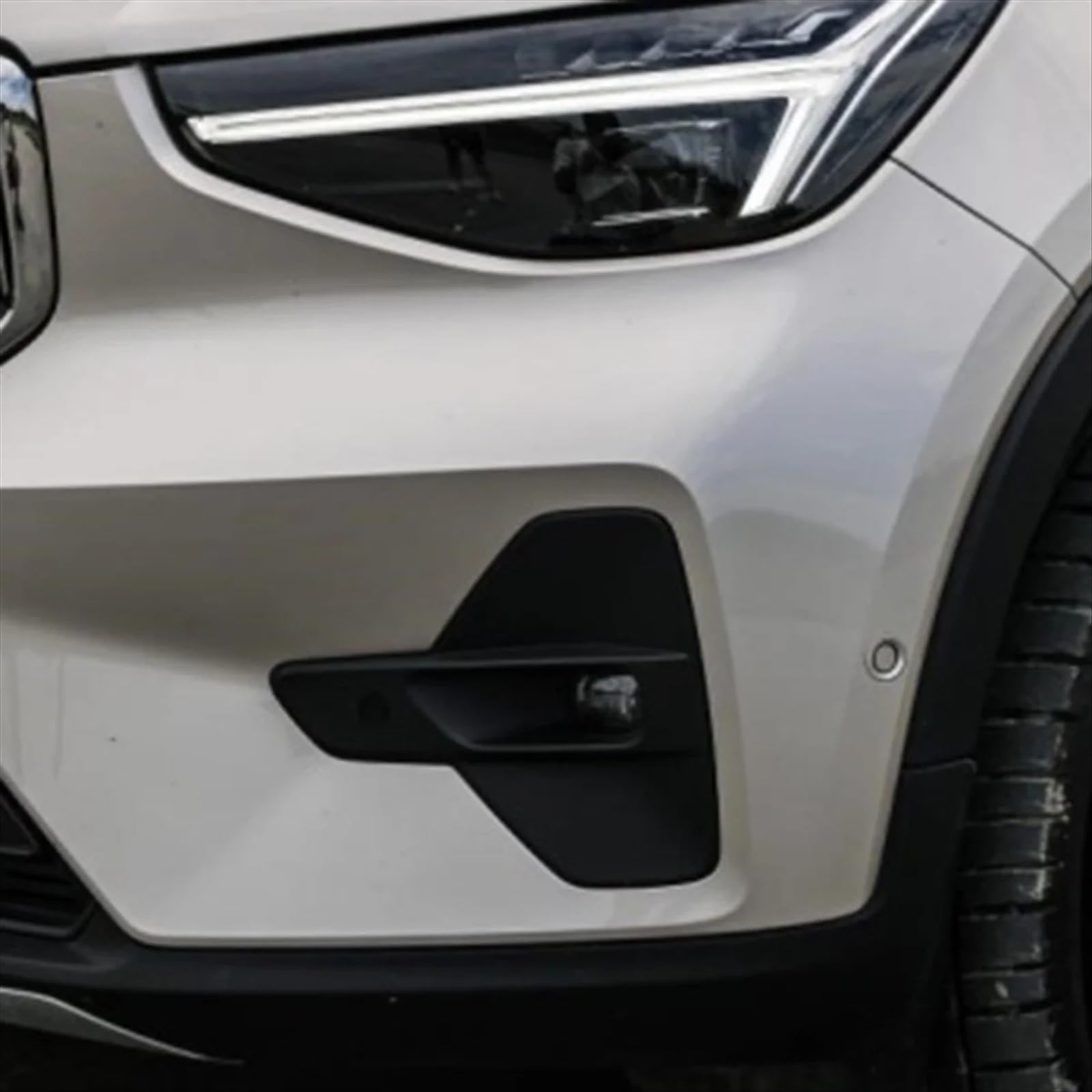 Amazon | 車用フォグランプ Compatible With Volvo For XC40 2021 2022