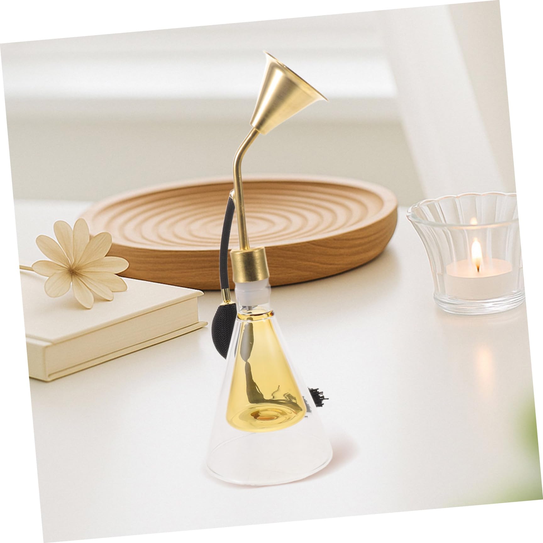 Diffusore di Aromi in Vetro Oro con Design Portatile per Aromaterapia Oli Essenziali, Spazio Aroma Multilivello per Stanze Spa e Camere da Letto