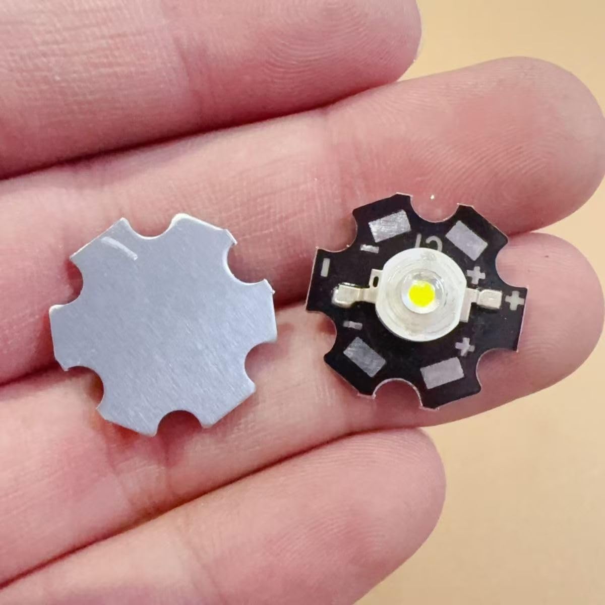Emettitori LED da 30 pezzi 1W/3W/5W con PCB in alluminio-Lampadine fai-da-te per torce,riflettori e luci a soffitto (1W/luce verde 520NM)