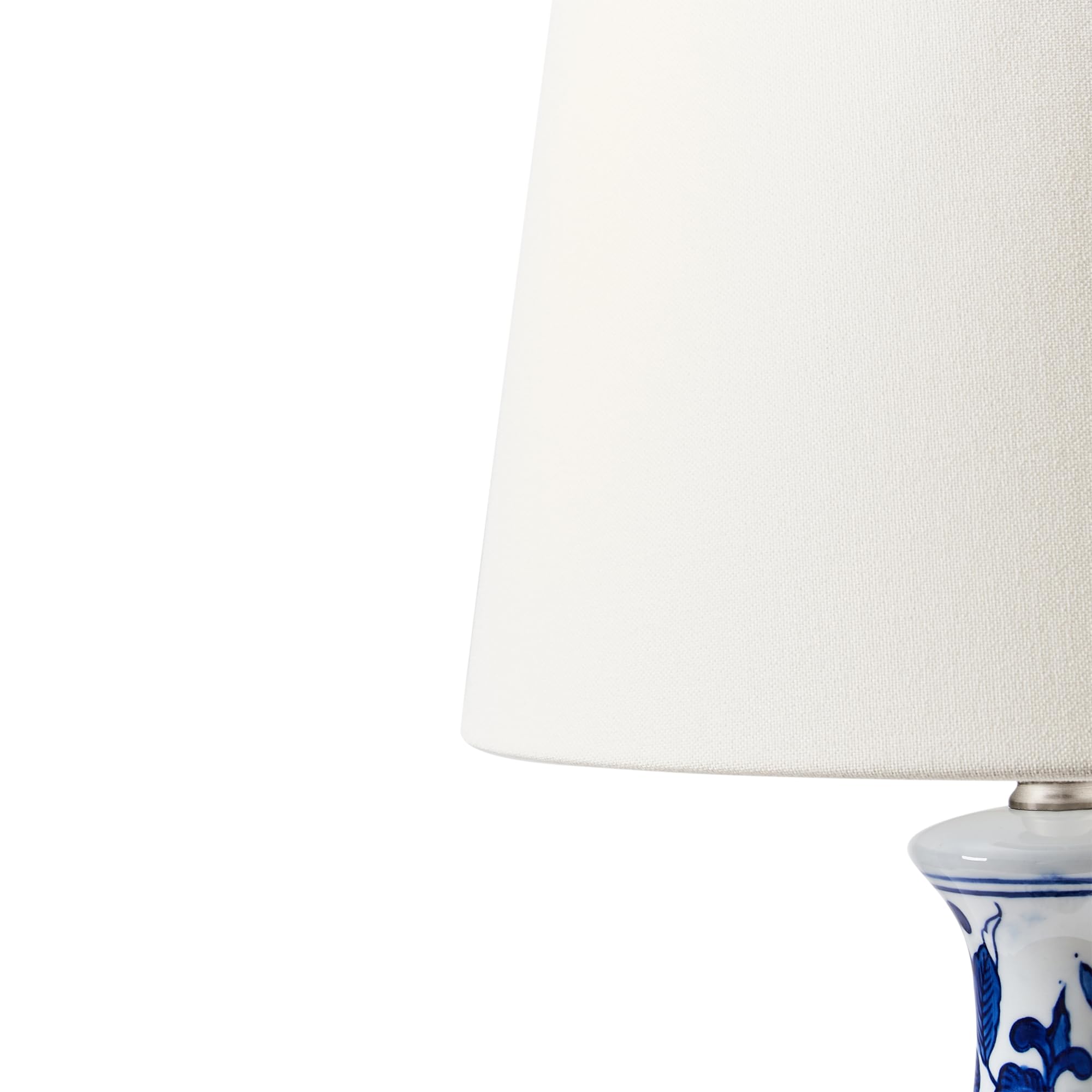Beliani Tischlampe Porzellan Vasenfuß weiß/blau Stoffschirm Trommelform 48 cm Carmen