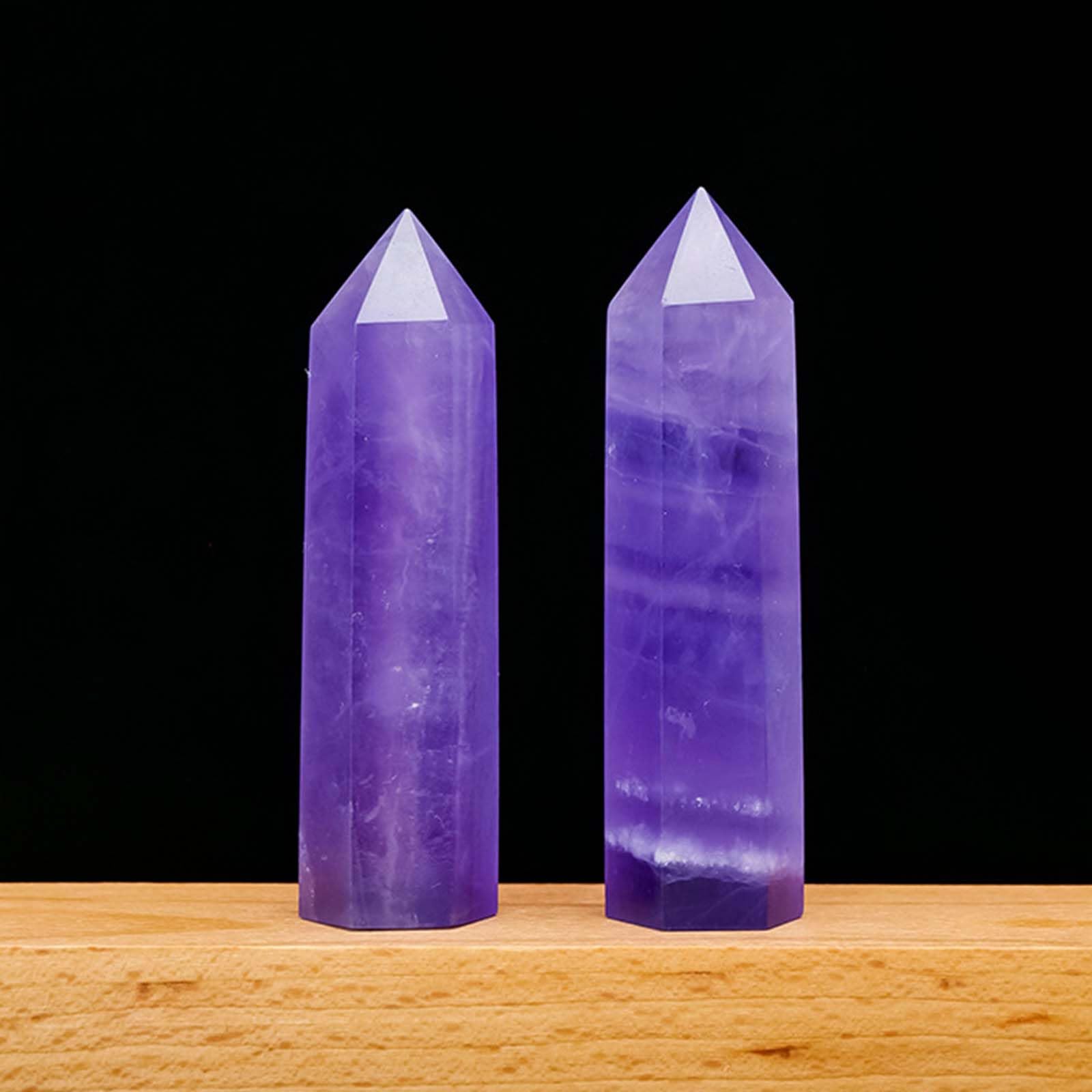Lila Fluorit-Sechseckprisma-Kristalltürme