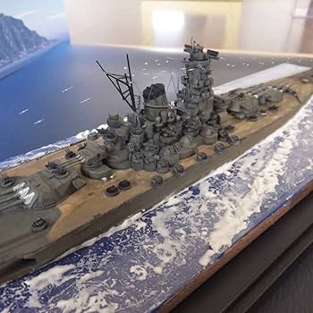 Amazon | 1/700スケール戦艦大和精密模型完成品クリアケース付