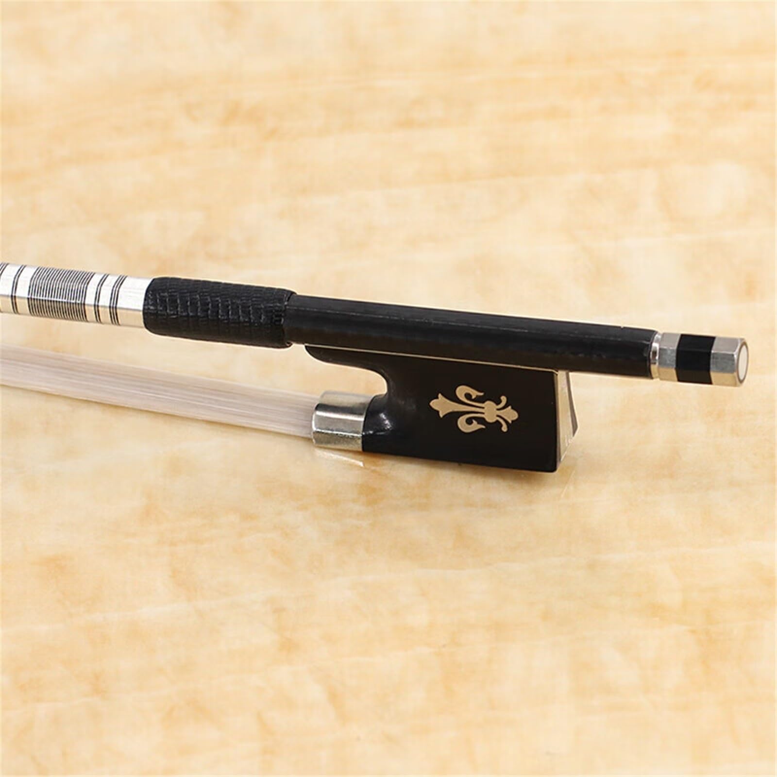 Amazon.co.jp: ヴァイオリン専用の弓 4/4-1/8 バイオリン弓ブラック