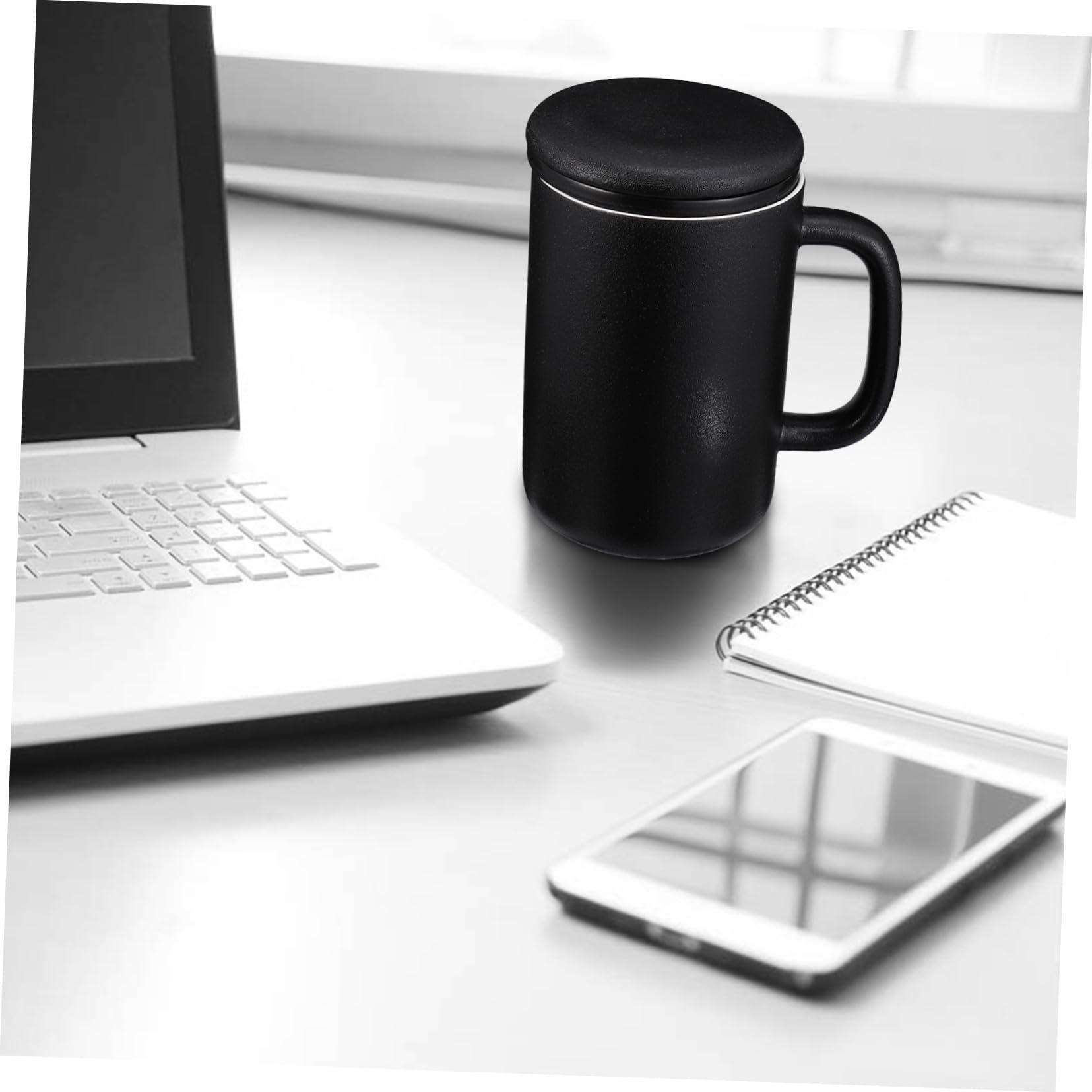 Keramik Teebecher 400ml mit Sieb und Deckel in Schwarz