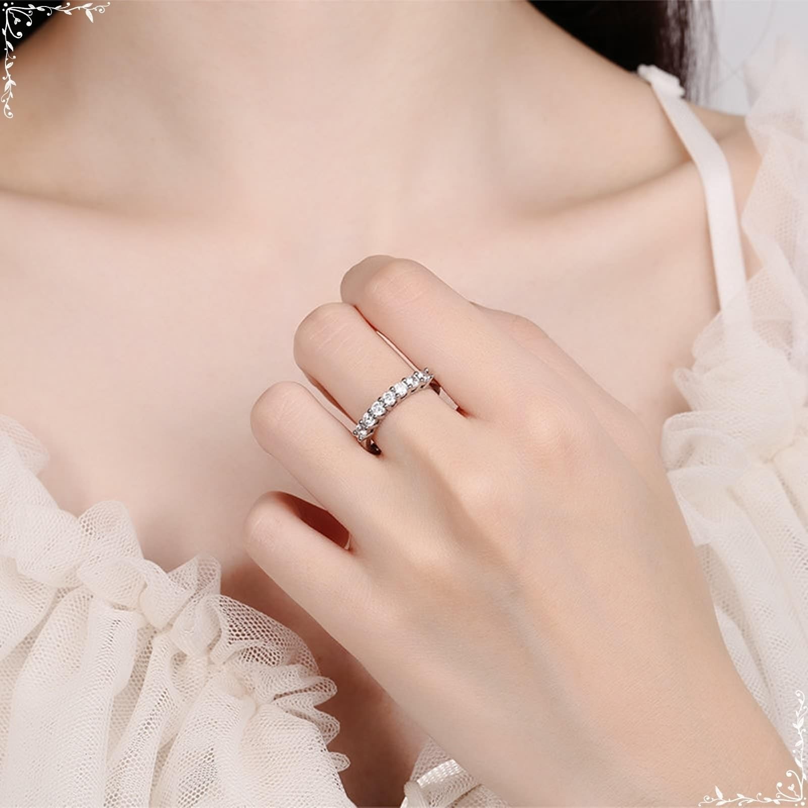 Moissanite obrączka ślubna białe złoto pierścionek dla kobiet 18K z błyszczącą cyrkonią sześcienną rozmiar H 1/2 moda dla siostry biżuteria urodzinowa