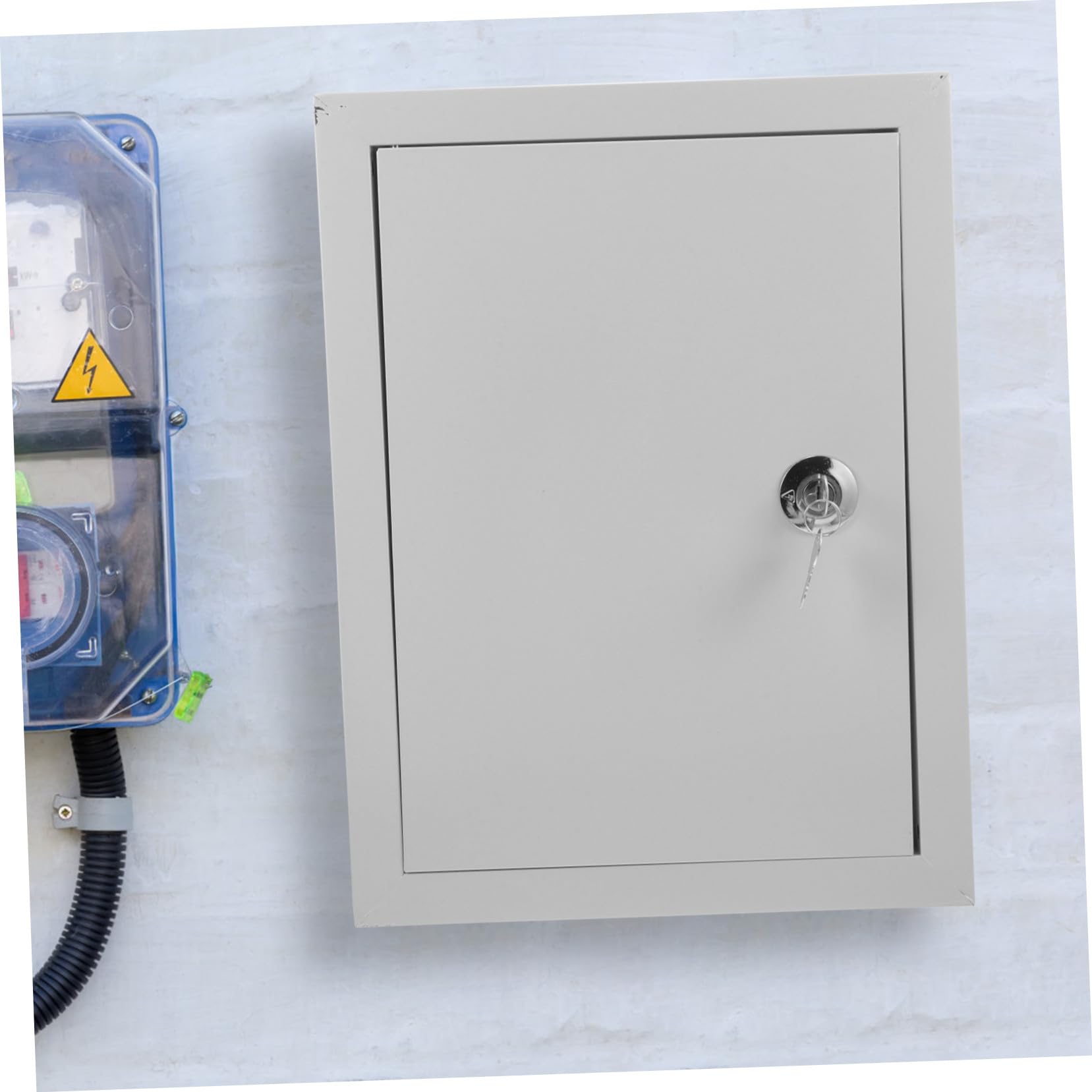 Caja Eléctrica Exterior de Aluminio Plata para Montaje en Pared | Tapa Abatible Cerradura, 15, 8x12x6, 3 Pulgadas, Uso Comercial en Interior y Exterior