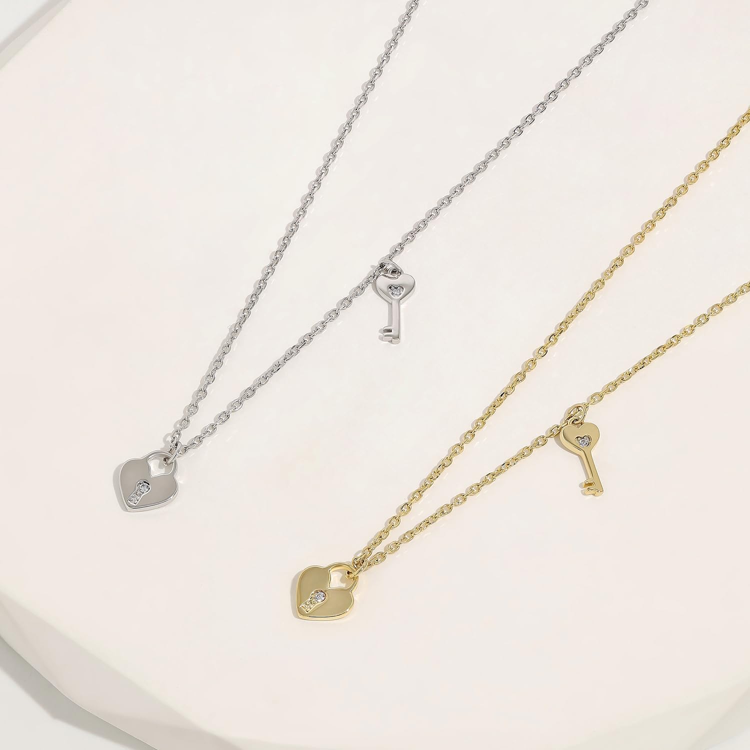 Meissa Key Lock Pendant Necklace for Women Girls Gold Heart Charm Necklace Heart Padlock Necklace Padlock Collar Choker Silver Heart Pendant Necklace Mother's Day Jewelry Gift