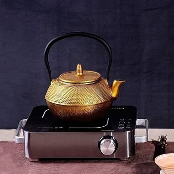 四角形ダークブラウン鉄瓶 ステンレス茶こし付き Amazon | 鉄瓶 鉄器 南部鉄器 急須 やかん ih直火 対応 鉄びん 鉄の