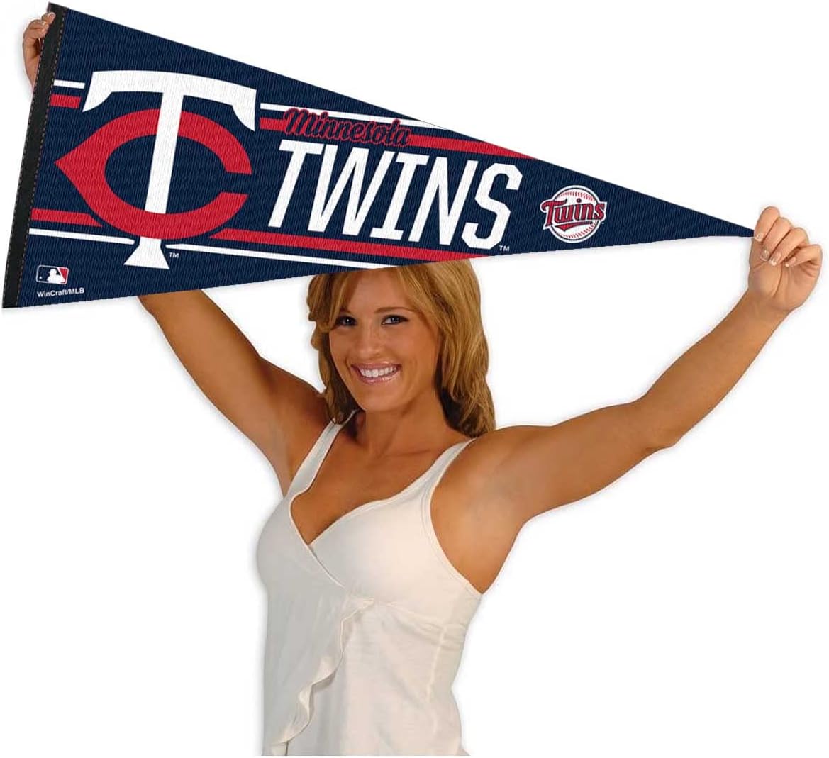 Minnesota Twins Large Pennant : Sports & Outdoors