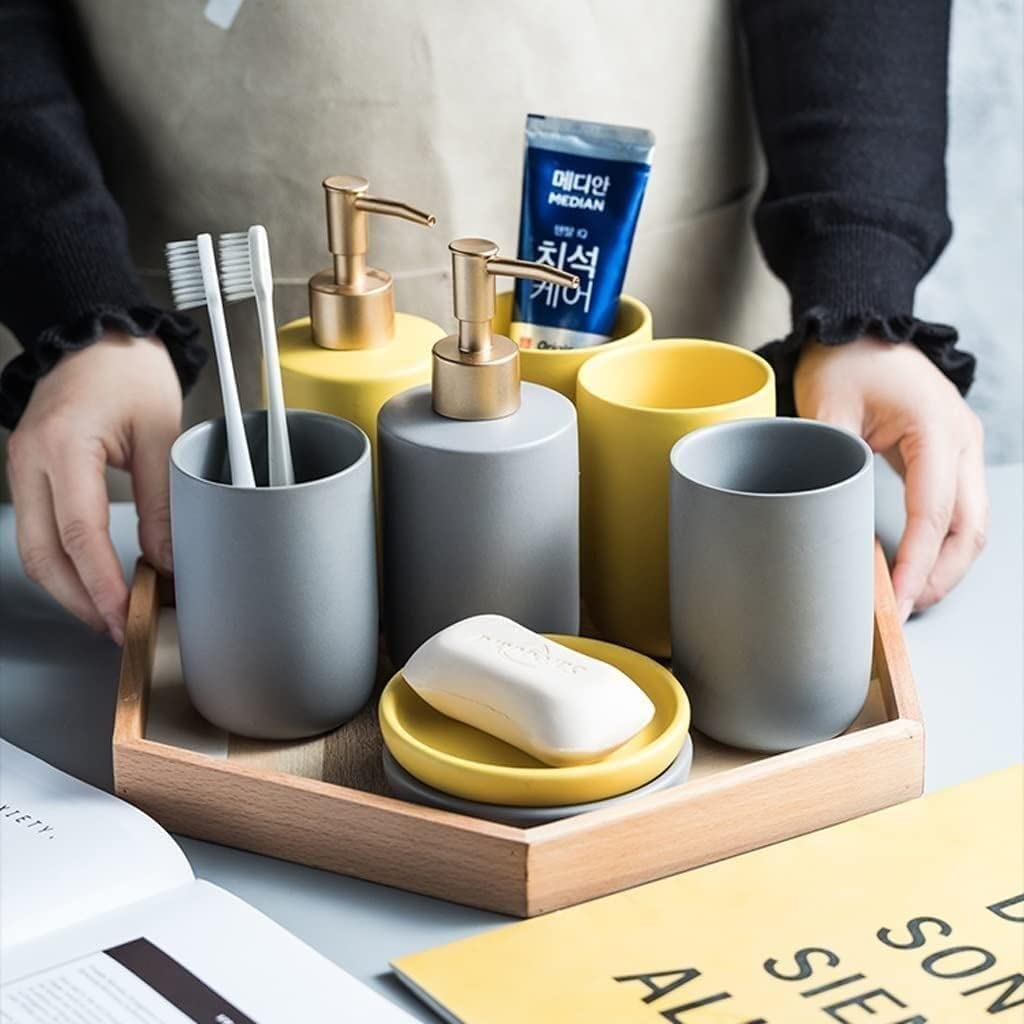 Ceramiczny zestaw dozowników mydła z mydelniczką i kubkiem do płukania ust, butelka z pompką do balsamu 350 ml, akcesoria łazienkowe