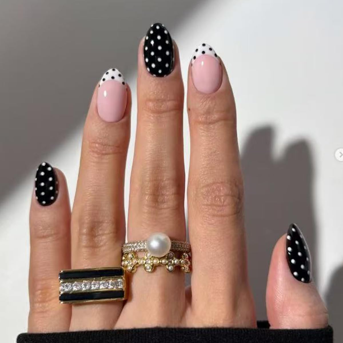 144Pcs Polka Dot Press on Nails Short Almond Fake Nails Summer False Nails with Designs French Tip Stick on Nails Color Acrylic Nail for Women Manicure 6 Packs