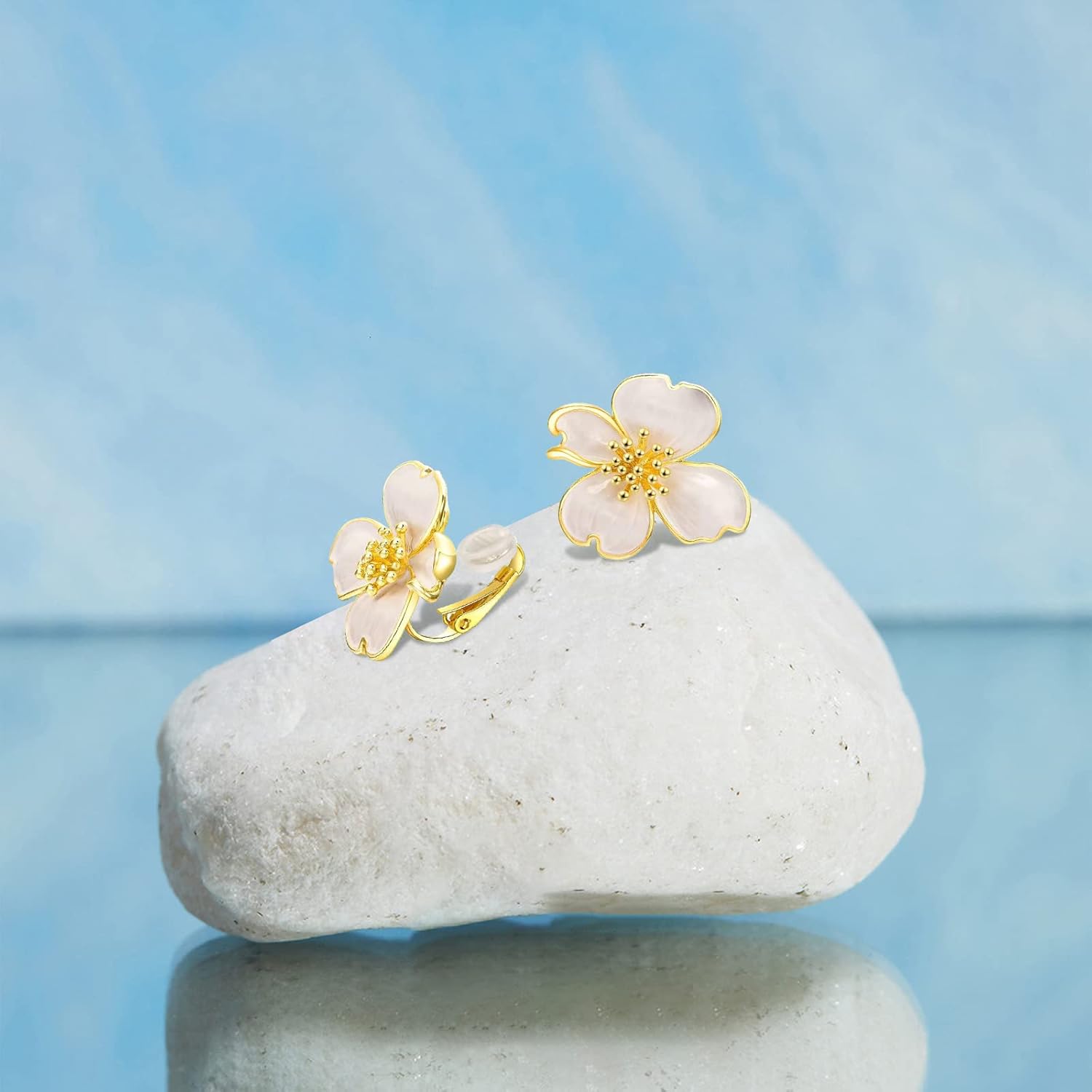 Clip on Earrings Women, 14K Gold Plated Earrings for Sensitive Ears, Fashion Women's Earrings Jewelry Birthday Gift for Wife Grandma Daughter Girls on Christmas Thanksgiving