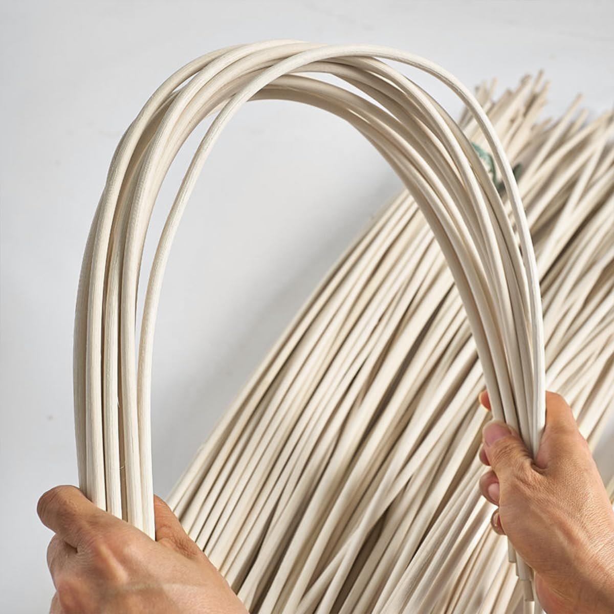 Yldessm&EU Materiale for Tessitura semicircolare in Canna di Rattan Naturale da 500 g for la creazione di cestini for sedie Fai da Te, Kit di Riparazione in Vimini(Round-2.5mm)