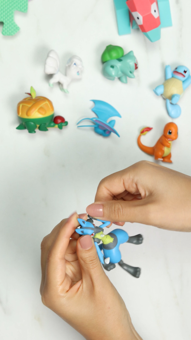 Amazon.com: Pokemon Battle Ready! Toy Figure Set, 8 Pieces - 2